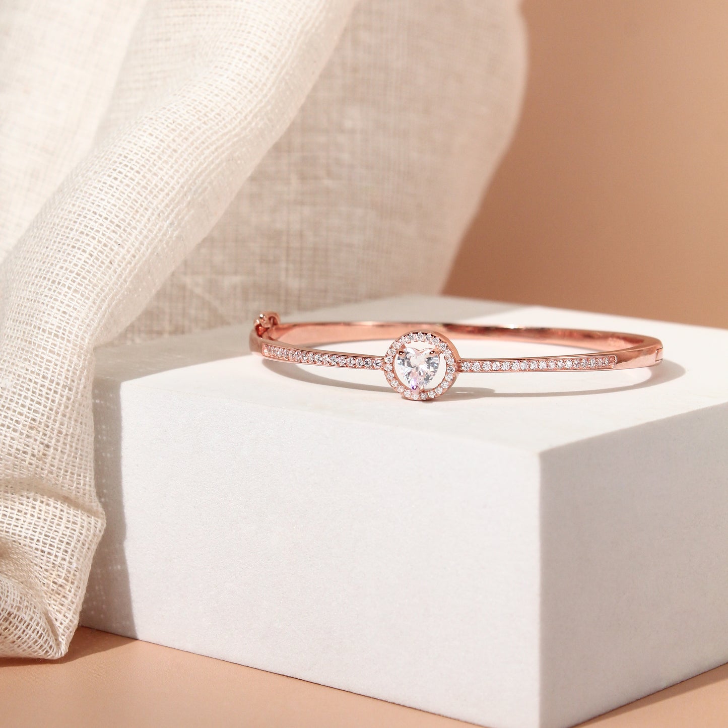 Heart Halo Bangle – 925 Sterling Silver