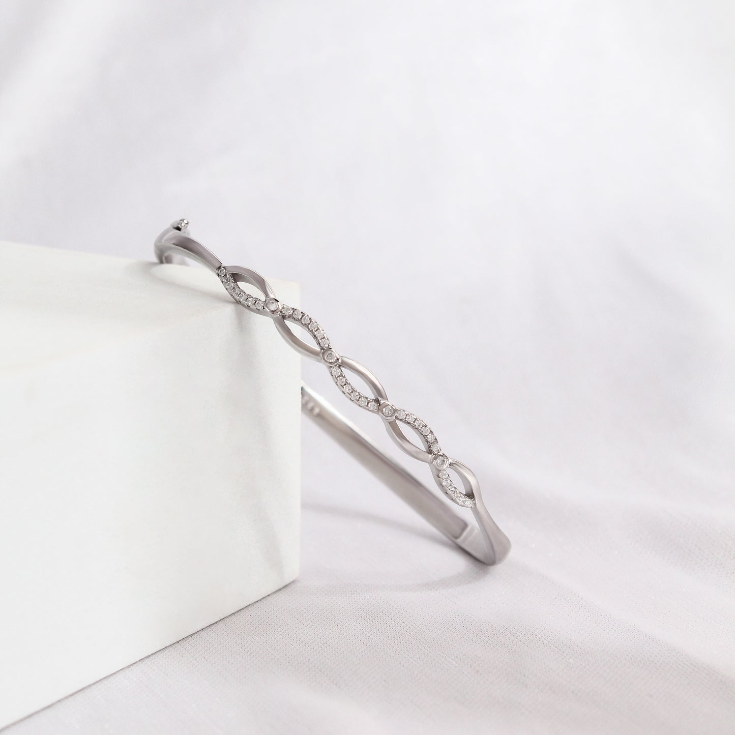 Wave Sparkle Bracelet – 925 Sterling Silver