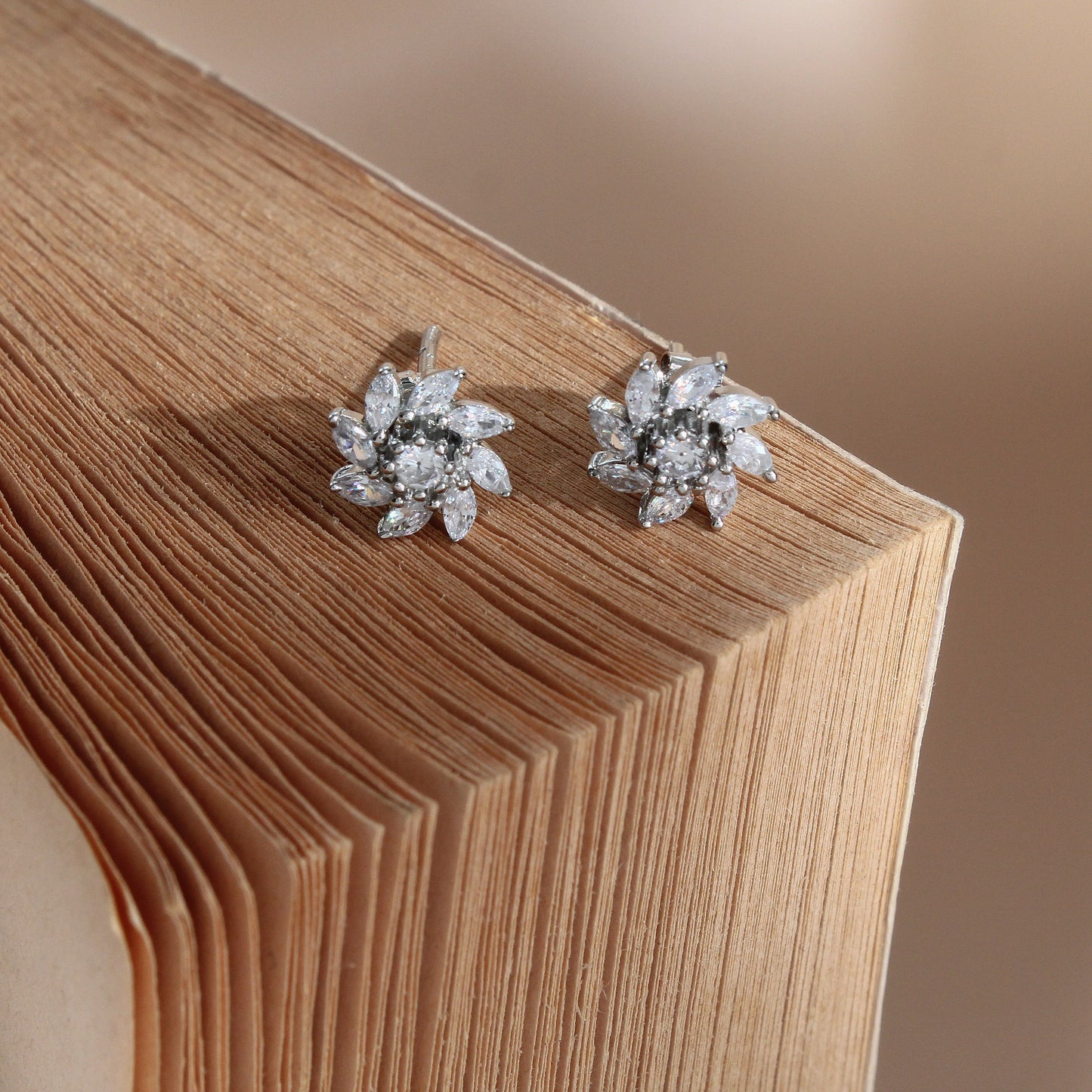 925 Sterling Silver Floral Sparkle Stud Earrings