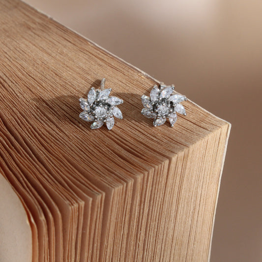925 Sterling Silver Floral Sparkle Stud Earrings
